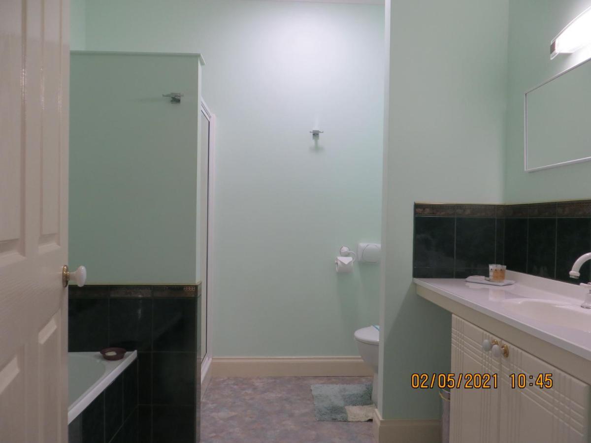 Bed and Breakfast Arabella Country House Принстаун Экстерьер фото